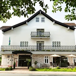 Bristol Sabrina De Charme Жоинвили